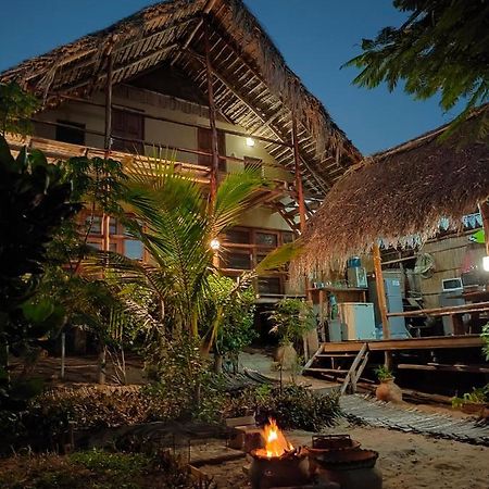 Casa Surf Lodge - Praia do Tofo Eksteriør billede
